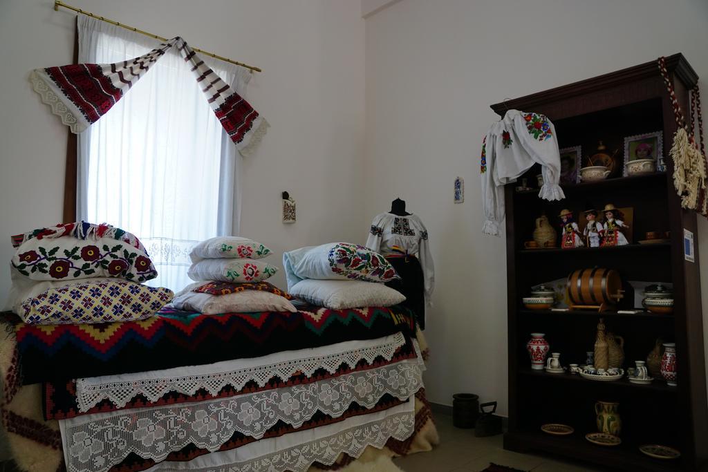 Pensiunea Casa Bunicului Mociu Extérieur photo